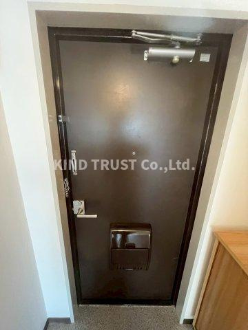 三木シャトーマンションの玄関|シンプルで使いやすい玄関です