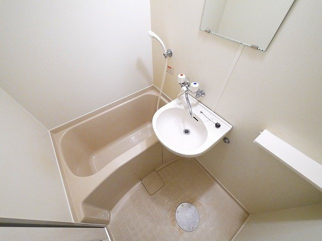 シャンテムーランの浴室|日々の疲れを癒すお風呂付です