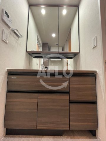 ソルティア東梅田　西天満小学校区の独立洗面台|ソルティア東梅田　独立洗面台