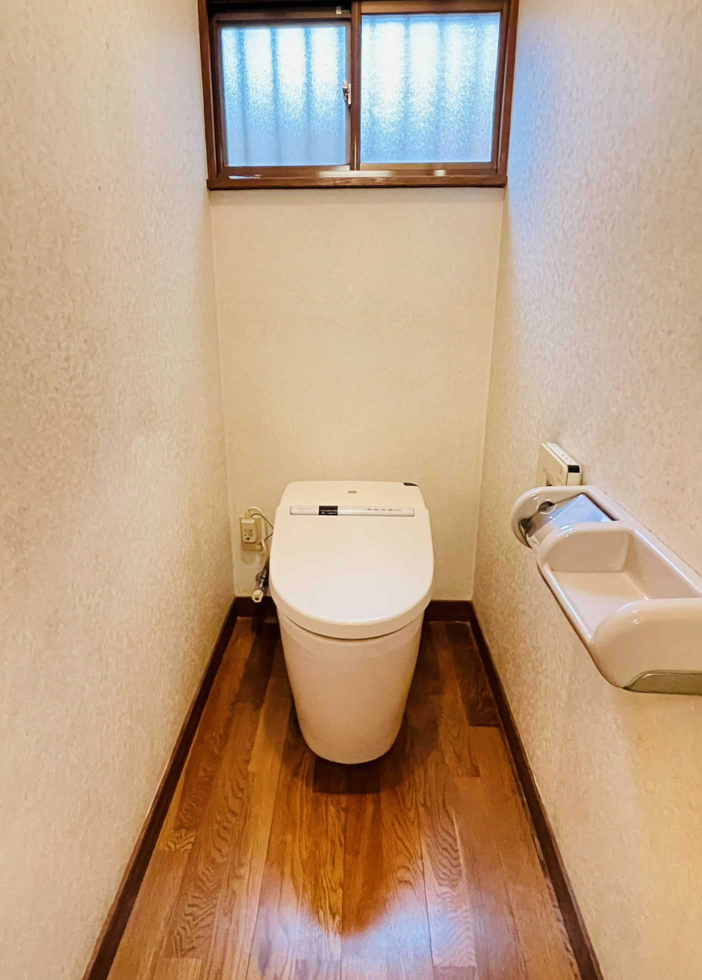 あきる野市野辺　中古戸建のトイレ|1階トイレ