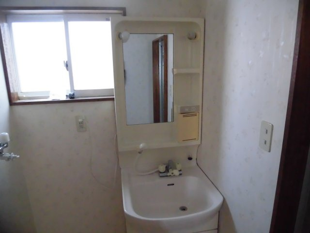 ハイツグレイスＣ棟の洗面所