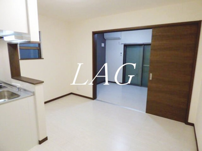 【居間・リビング】 | メゾン・ア・ルエ松戸 | 洋室のお部屋です。