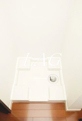 【設備】 | リブリ・アイリス・エンサータ | 室内洗濯機置場です。