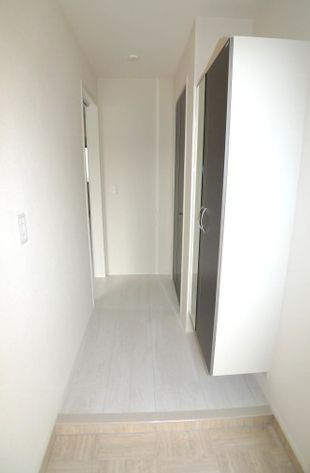 ガーデンの玄関|※別号室の参考写真です。