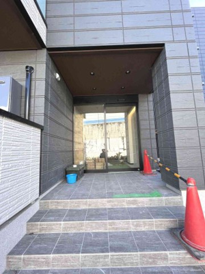 【エントランス】 | ドエル若木 | ゆとりのあるエントランスです