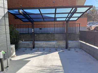 【駐車場】 | ドエル若木 | 敷地内に自転車置き場があります