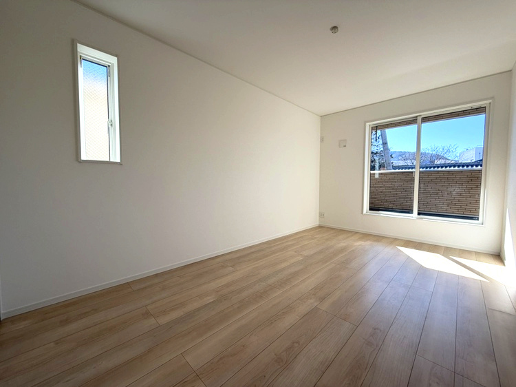 塩尻市大門八番町の洋室