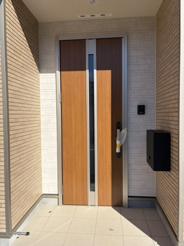 塩尻市大門八番町の玄関