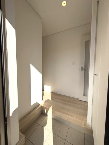 塩尻市大門八番町の玄関