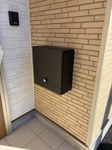 塩尻市大門八番町の設備|メールボックス