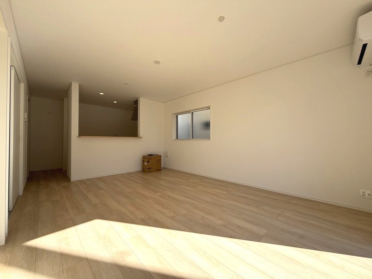 塩尻市大門八番町の居間・リビング