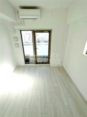 【居間・リビング】 | エスリード弁天町クレール | リビングです