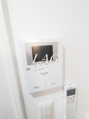 【セキュリティ】 | リヴィエール明大前 | モニター付インターホンです。