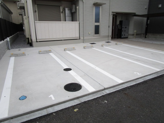 D-Raffineの駐車場