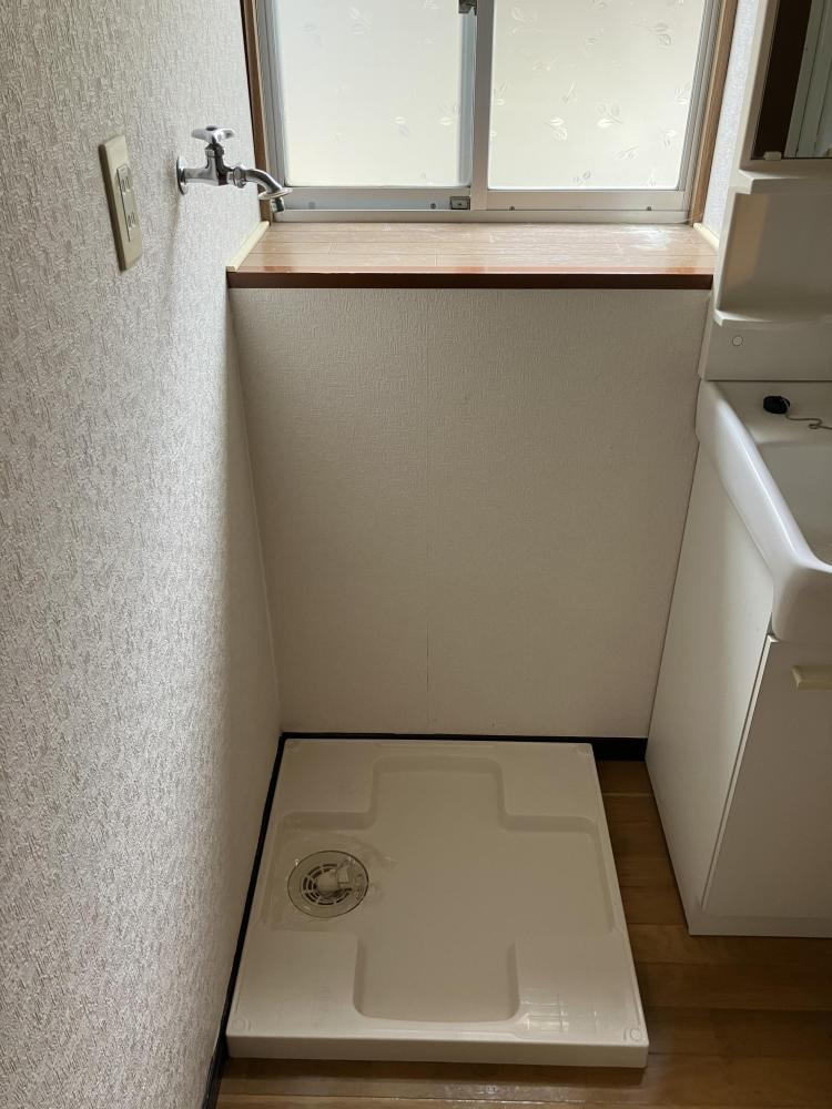 間ノ島一戸建賃貸アパートの設備|室内洗濯機置き場