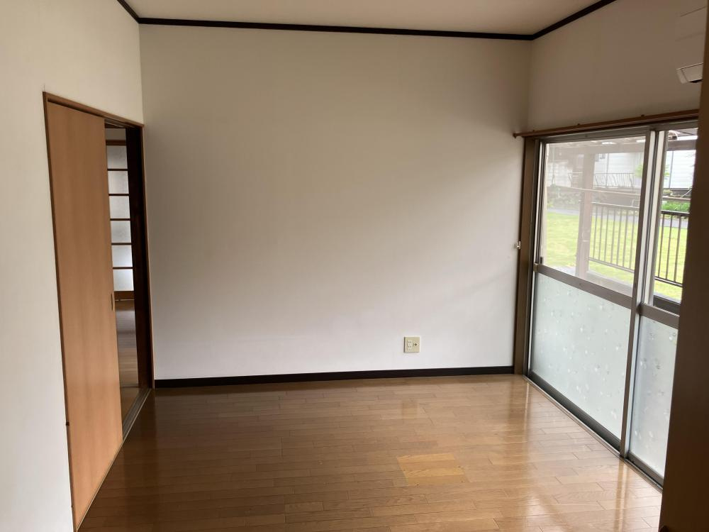 間ノ島一戸建賃貸アパートの洋室