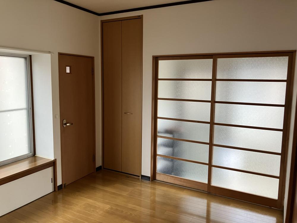 間ノ島一戸建賃貸アパートの居間・リビング