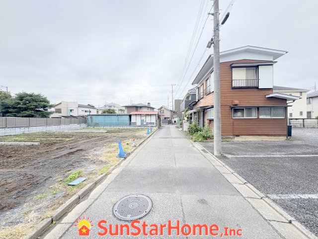 【サンスターホーム】福生市熊川　新築3号棟の前面道路含む現地写真