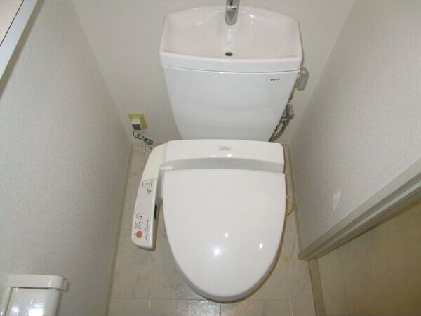 スクエア・アパートメントのトイレ