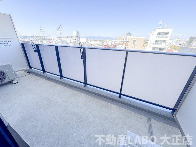 スプランディッド弁天町WESTのバルコニー