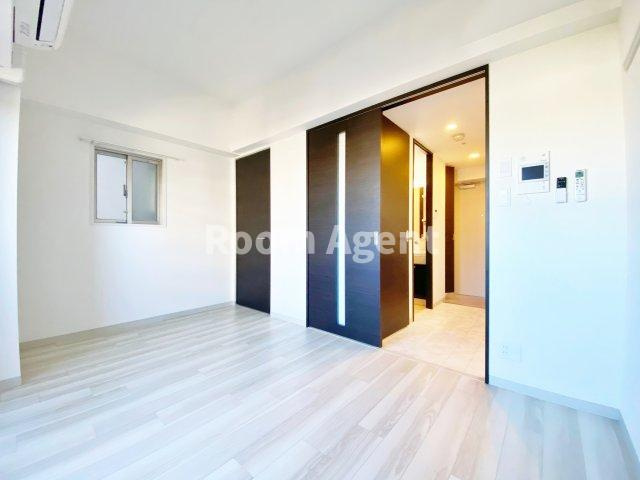 エステムコート名古屋泉プラチナムゲートの居間・リビング