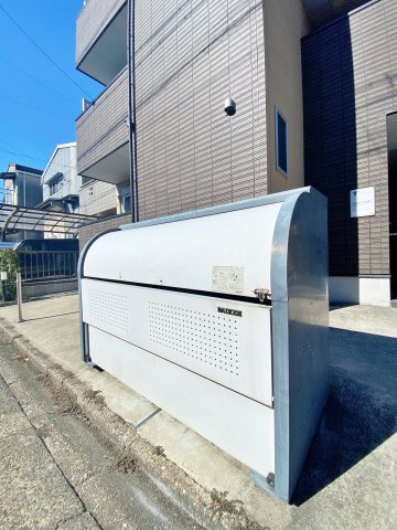 ヴァンクール中小田井(ヴァンクールナカオタイ)のエントランス