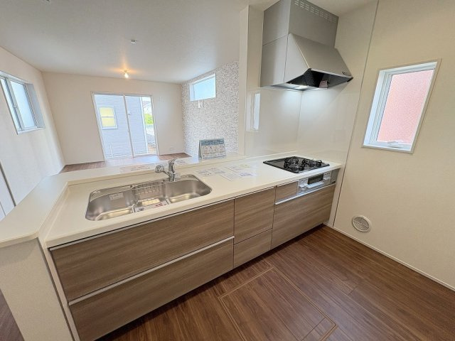 三郷市鷹野4丁目　新築戸建　全6棟　4号棟のキッチン|同施工会社の参考写真になります。