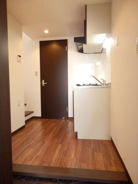 Creo庄内通六番館の玄関