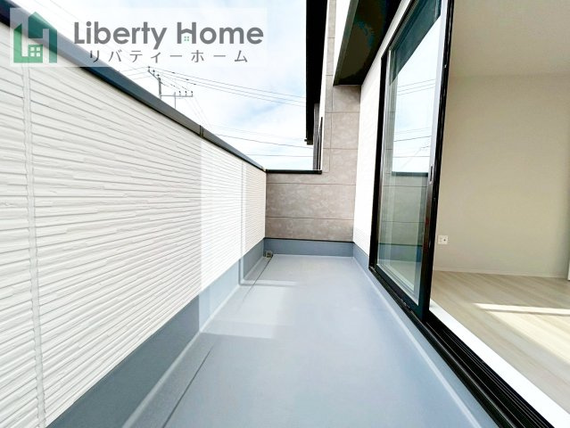 日立市東町3期　新築戸建　2号棟のバルコニー