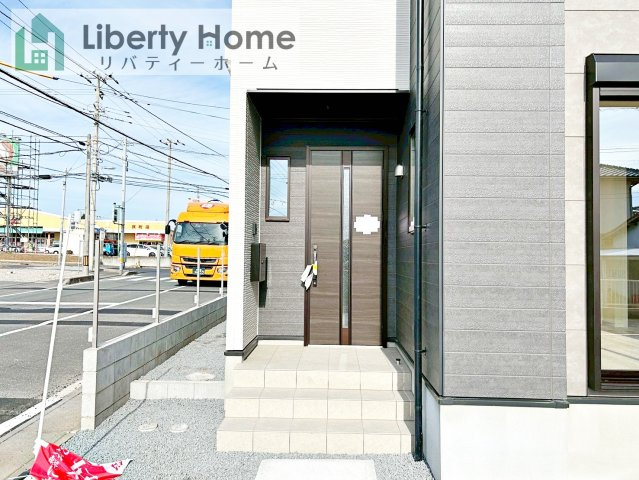 日立市東町3期　新築戸建　2号棟のエントランス
