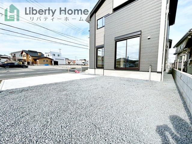 日立市東町3期　新築戸建　2号棟の駐車場