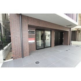 シルフィ田端のエントランス