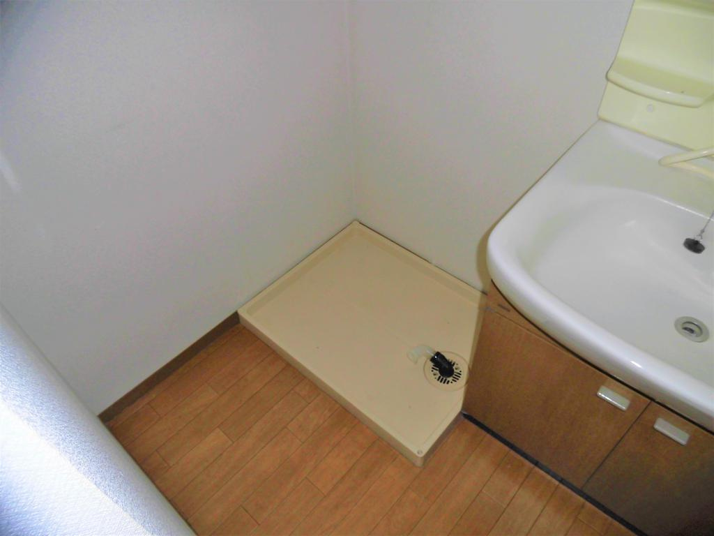 パークインガーデンCの設備|室内洗濯機置き場