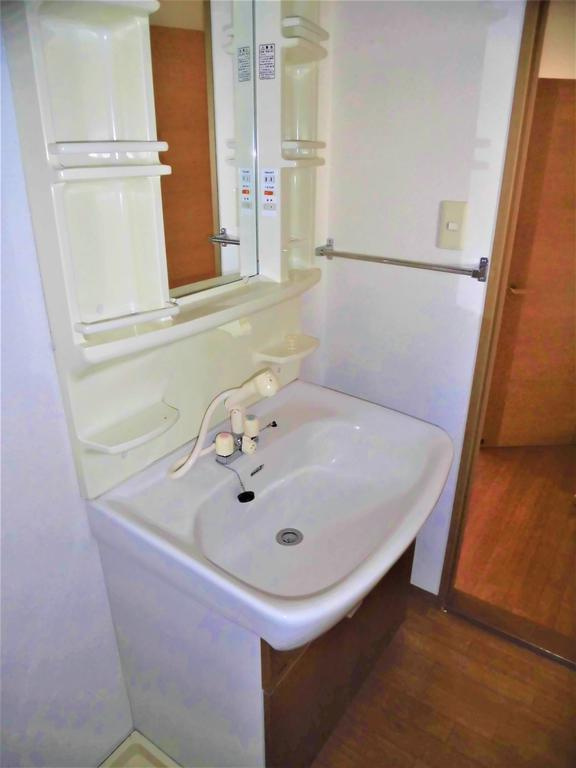 パークインガーデンCの洗面所