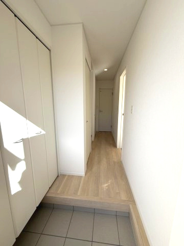 塩尻市大門八番町の玄関