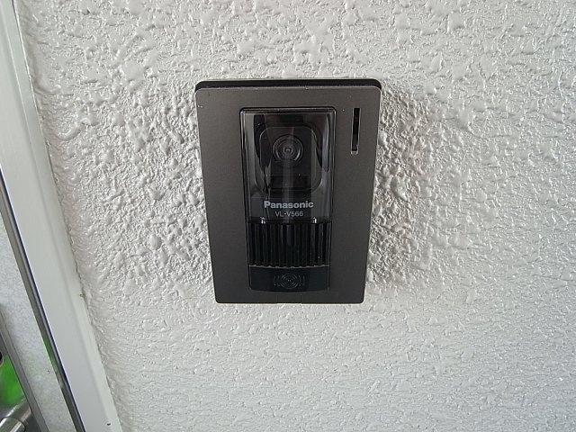 Relief片山町のセキュリティ|TVモニター連動インターホンを完備