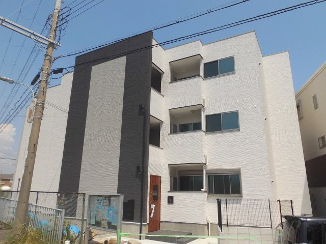 SApt玉津町の外観