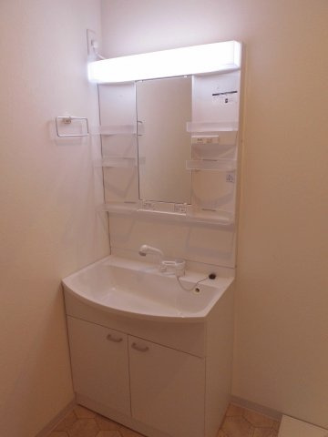 SApt玉津町の洗面所