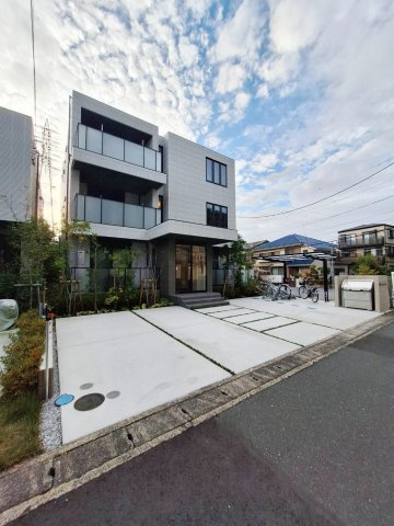 ＦＯＮＴＡＩＮＥ　ＢＬＥＡＵの外観