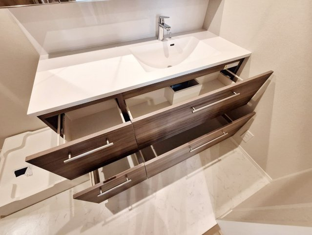 ＦＯＮＴＡＩＮＥ　ＢＬＥＡＵのキッチン