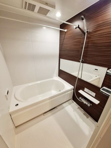 ＦＯＮＴＡＩＮＥ　ＢＬＥＡＵの浴室