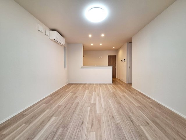 ＦＯＮＴＡＩＮＥ　ＢＬＥＡＵの居間・リビング