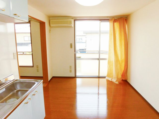 あらいコーポ（境野）の居間・リビング