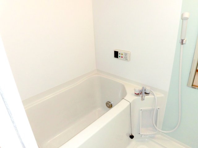 あらいコーポ（境野）の浴室|追い焚き機能付き