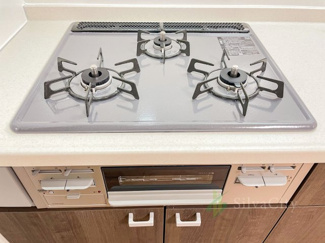 【キッチン】 | 武蔵野グリーンハイツ | 三口ガスコンログリル付