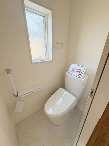 三郷市鷹野4丁目　新築戸建　全6棟　5号棟のトイレ|同施工会社の参考写真になります。