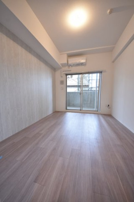 【居間・リビング】 | セレニテ三宮プリエ | 反転タイプ