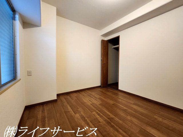 【洋室】 | レックスタウン新高２号館 | 洋室５.０帖／クローゼットあり！