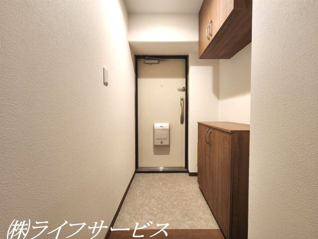 【玄関】 | レックスタウン新高２号館 | 玄関／シューズボックスあり