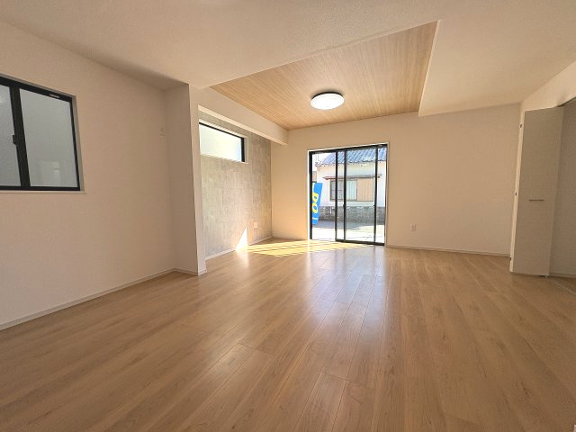 【居間・リビング】 | 糸島市潤3丁目3期　3号棟（全5棟）【仲介手数料無料・0円】 | 現地写真。